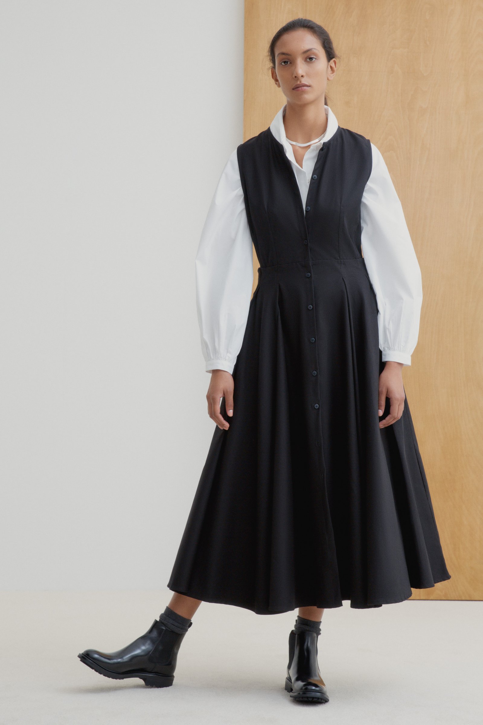 Kowtow e-commerce imagery, art direction by ANCC. Image 10 of 14.