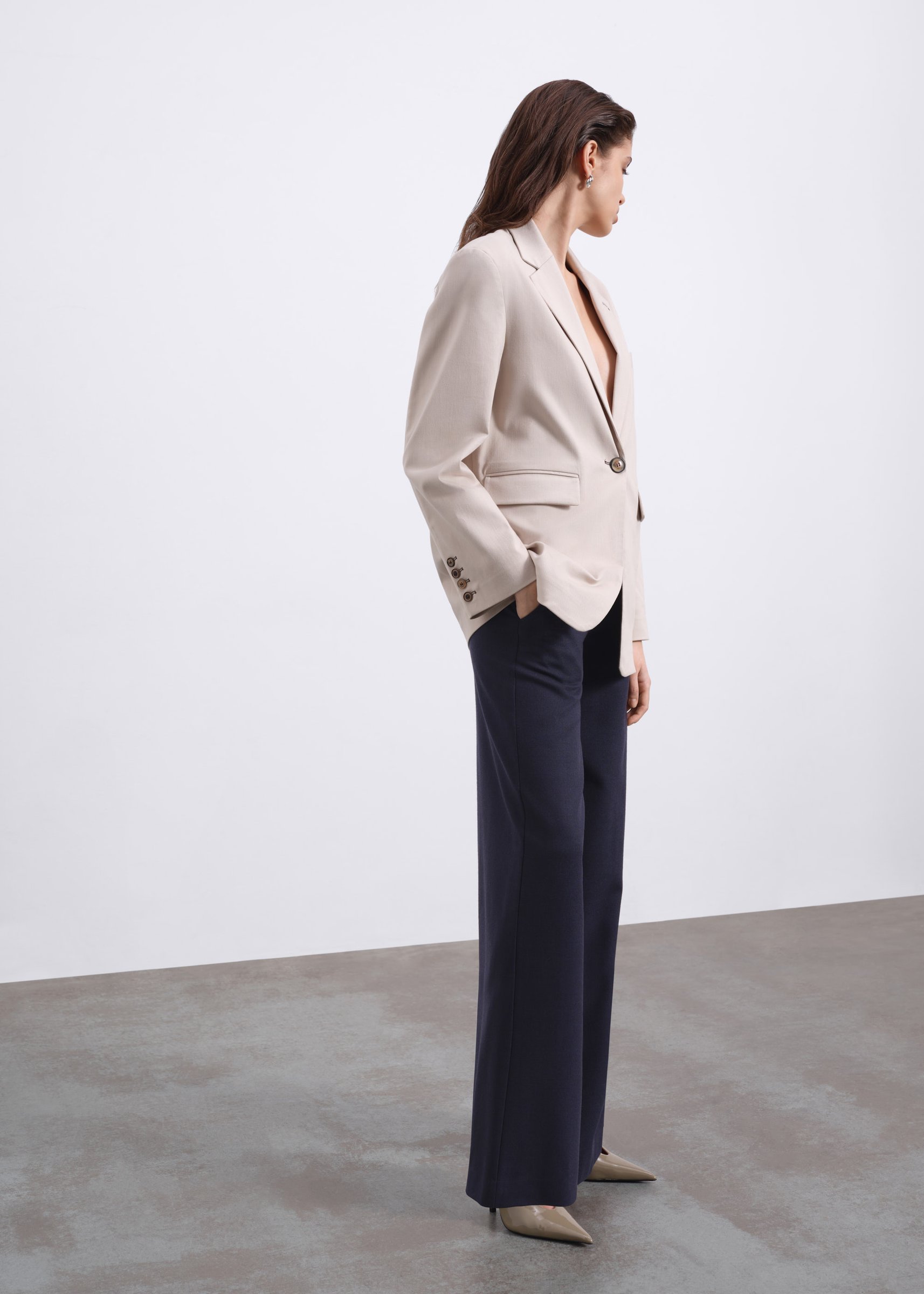 Sélone Studio e-commerce imagery, art direction by ANCC. Image 9 of 18.