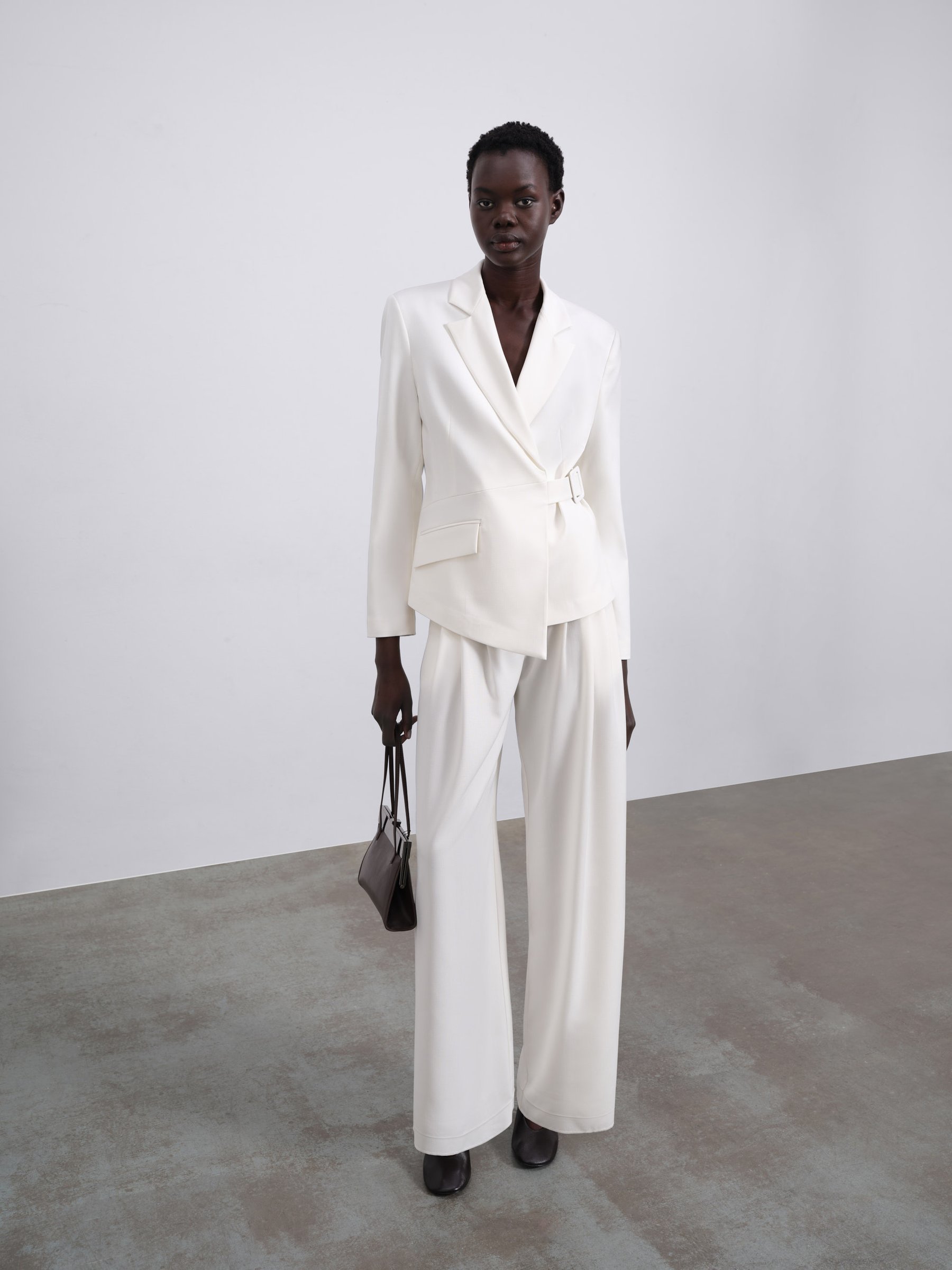 Sélone Studio e-commerce imagery, art direction by ANCC. Image 11 of 18.