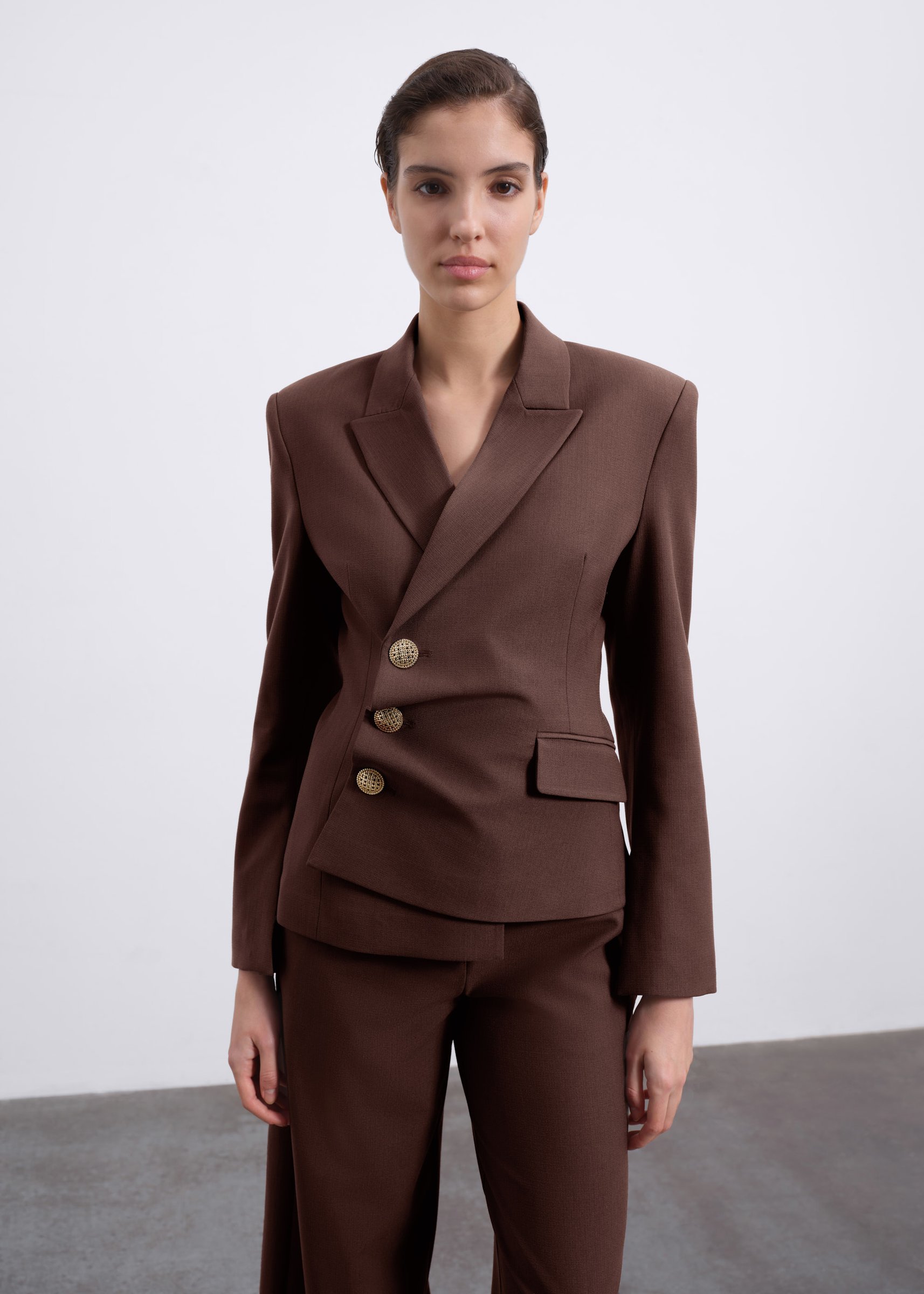 Sélone Studio e-commerce imagery, art direction by ANCC. Image 12 of 18.