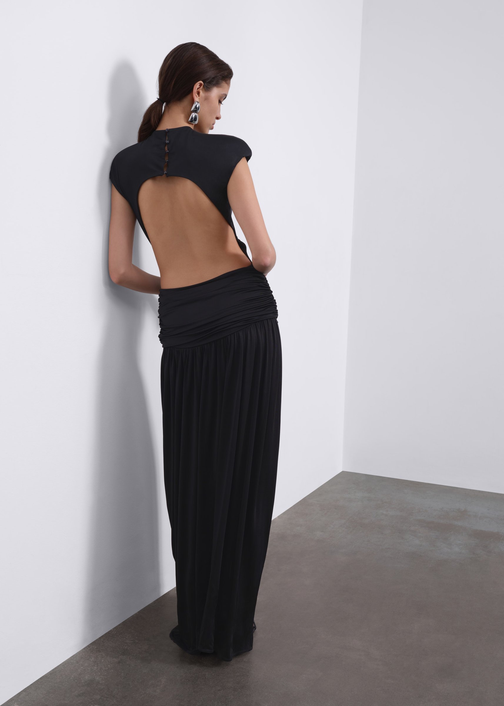Sélone Studio e-commerce imagery, art direction by ANCC. Image 18 of 18.