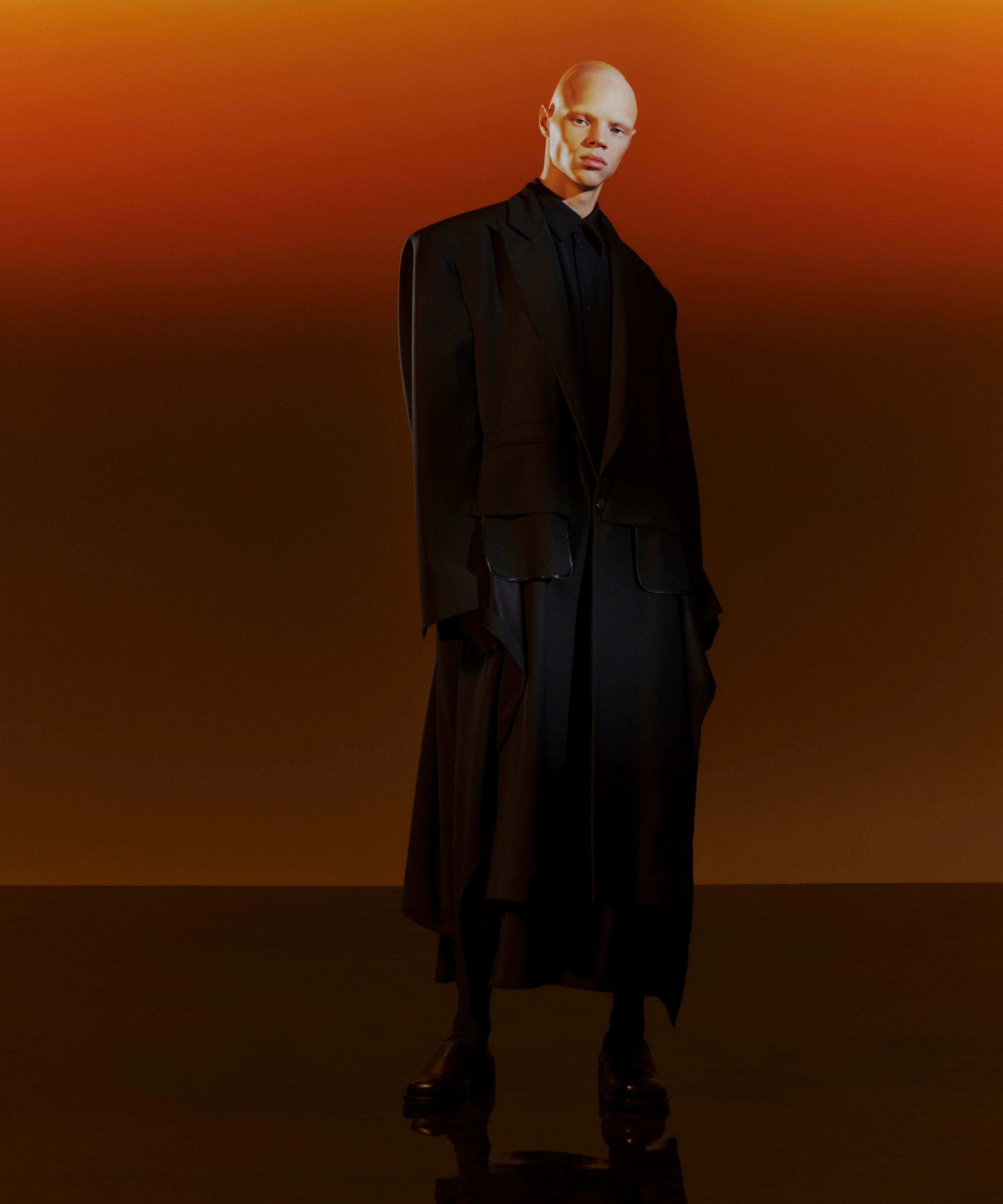 Florian Wowretzko FW23 lookbook, art direction and production by ANCC. Image 5 of 11.